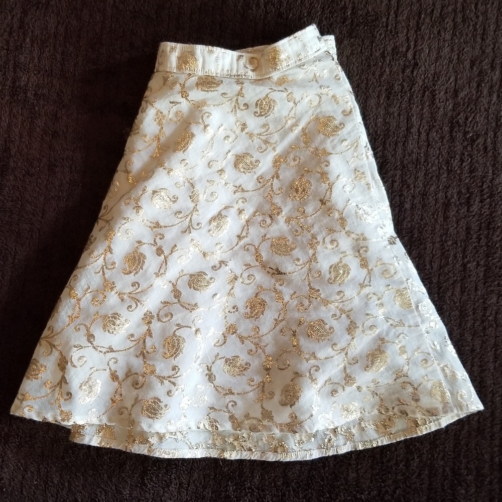 Hollister Embroidered Skirt Gold Floral